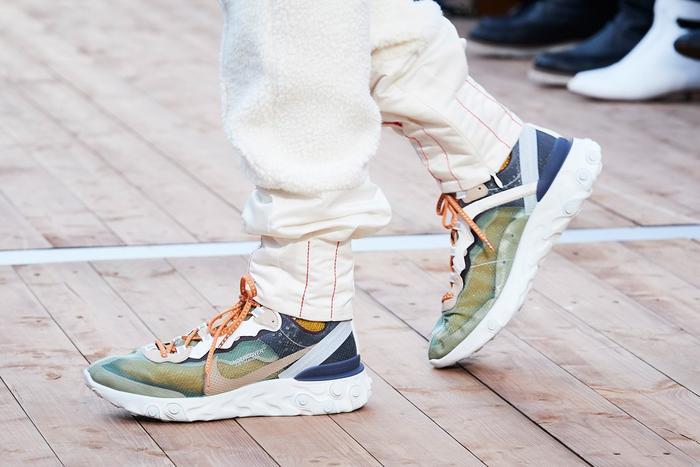 詹姆斯上脚的这双 Nike React 跑鞋终于正式发布了！