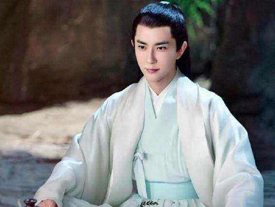 最帅古装男神，图1给8分，图二给8.5分，图8你打算给多少分