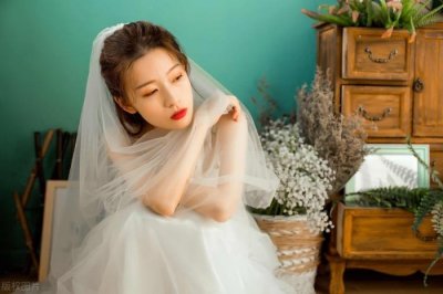 ​老公出轨两次了该不该守婚（女人应该选择离婚还是守婚）