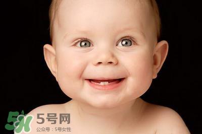 小孩换牙可以吃钙片吗?小孩换牙吃钙片好吗 小孩换牙可以吃钙片吗?小孩换牙吃钙片好吗