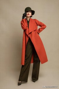 ​皮肤黑黄适合穿这6个颜色(皮肤偏黄偏黑的女生，建议少穿黑白灰！多穿这3种颜