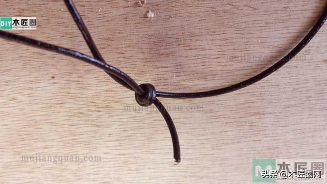 手工制作精美小挂坠（木工diy手工饰品制作教程）(25)