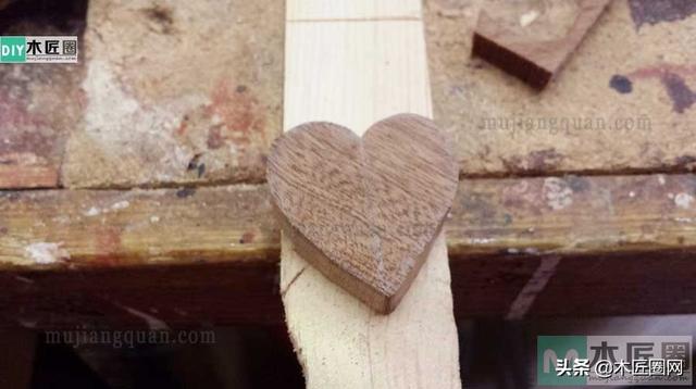 手工制作精美小挂坠（木工diy手工饰品制作教程）(9)