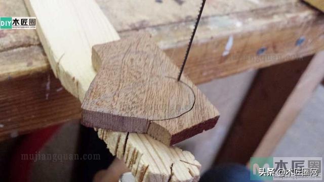 手工制作精美小挂坠（木工diy手工饰品制作教程）(8)