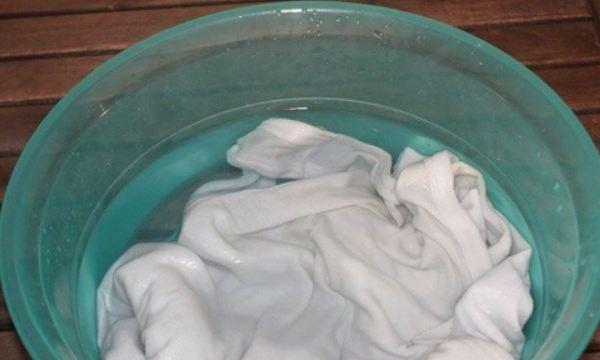 钢笔油弄到衣服上怎么办,衣服被染上黑笔油怎么办?图4