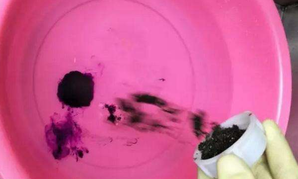 钢笔油弄到衣服上怎么办,衣服被染上黑笔油怎么办?图7