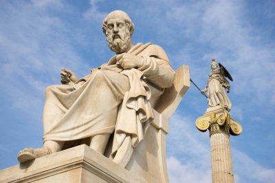 ​柏拉图哲学：超越经验，寻求真理，探寻爱的真谛