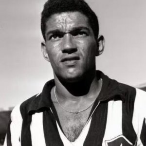 ​巴西足球十大巨星排名-内马尔上榜(现任巴西男足队长)