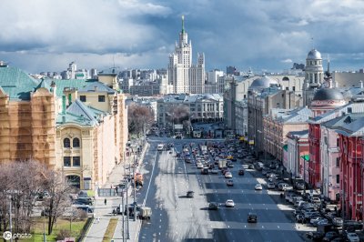 ​好多村民都去了俄罗斯打工，年收入20万，这个事情靠谱吗？