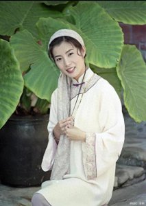 ​还记得“哑巴新娘”岳翎吗？隐退多年，如今的她怎样了？