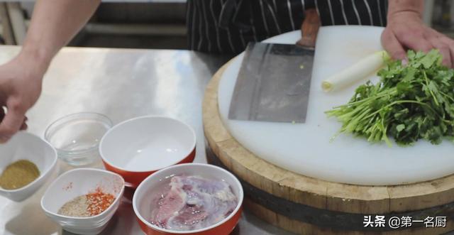 家常孜然羊肉正宗做法（大厨教你孜然羊肉）(2)