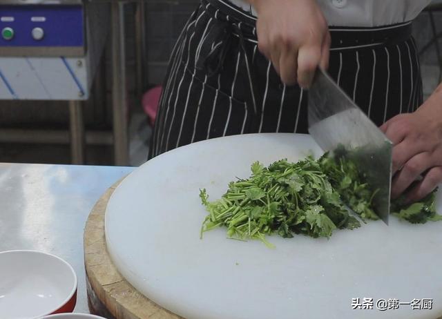 家常孜然羊肉正宗做法（大厨教你孜然羊肉）(4)