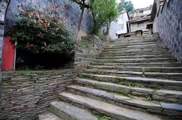 这座坐落在安康的古镇,曾经辉煌一时