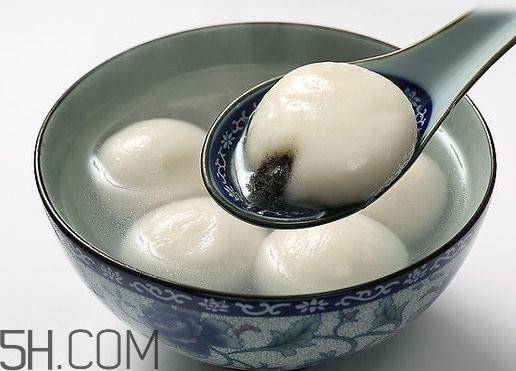 速冻汤圆冷水煮还是热水煮？速冻汤圆保质期多久