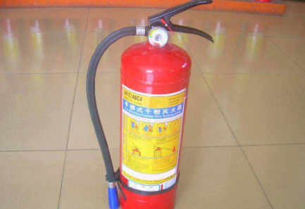 可燃固体火灾应用什么灭火器灭火,可燃固体火灾应用什么灭火器灭火?图2