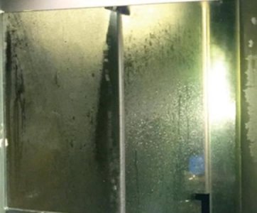 ​镜子如何擦干净不留痕迹,镜子怎么清洗干净没有水印