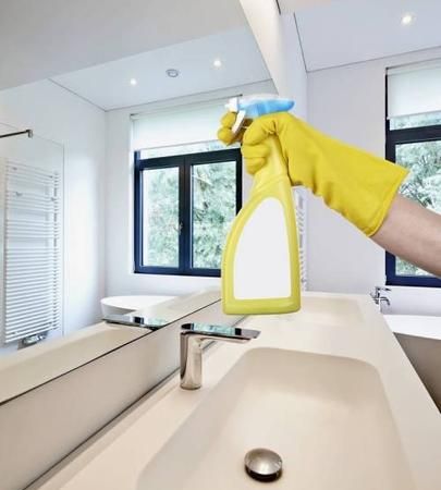 用什么方法擦镜子又快又干净呢