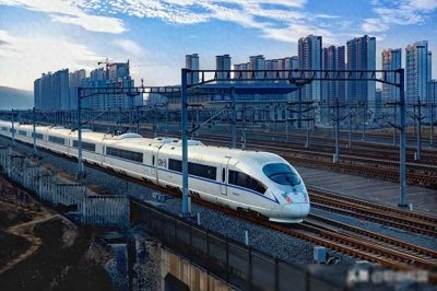 ​G1909次由济南西开往银川，全程1786公里，平均速度21