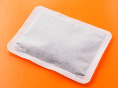 暖宝宝正确贴法图解（正确使用暖宝宝的教程）