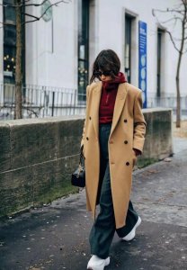 ​会穿搭就是好！“帽衫卫衣+时尚外套”=实用又不失个性