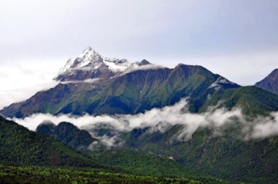 ​与印度相邻，是西藏的聚宝盆，藏南地区有多富饶