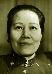 ​宋霭龄：宋家神话缔造者，因三子女婚姻丑闻受争议，其三代仅一人