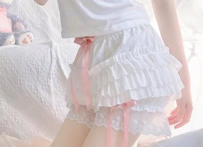 ​周杰伦蔡依林演唱会（周杰伦等人给蔡依林演唱会送花篮）