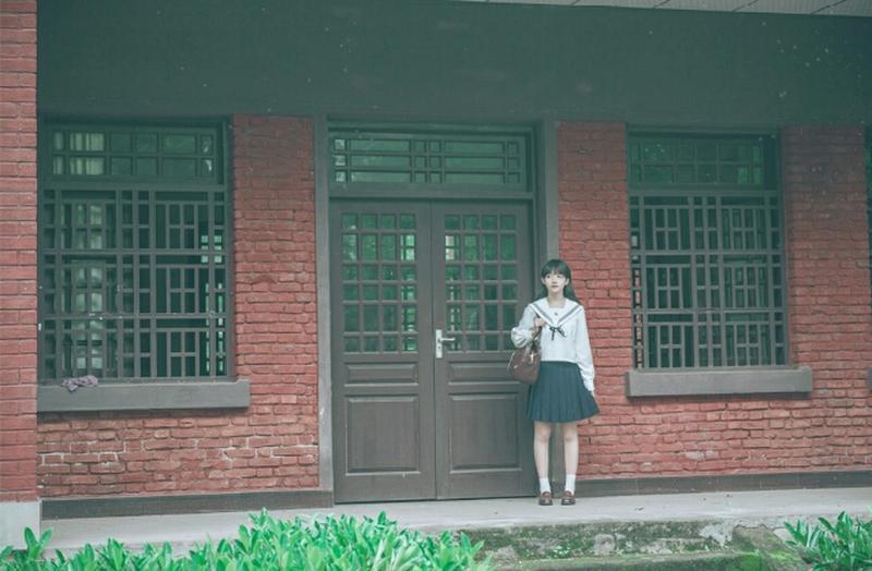  因为婴儿哭闹不停，乘客与孩子母亲发生争执