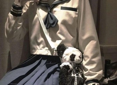 ​男生主动制造肢体接触说明了什么