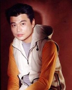 ​阮兆祥年轻时候的照片 他老婆crystal是香港爆眼女是什么梗