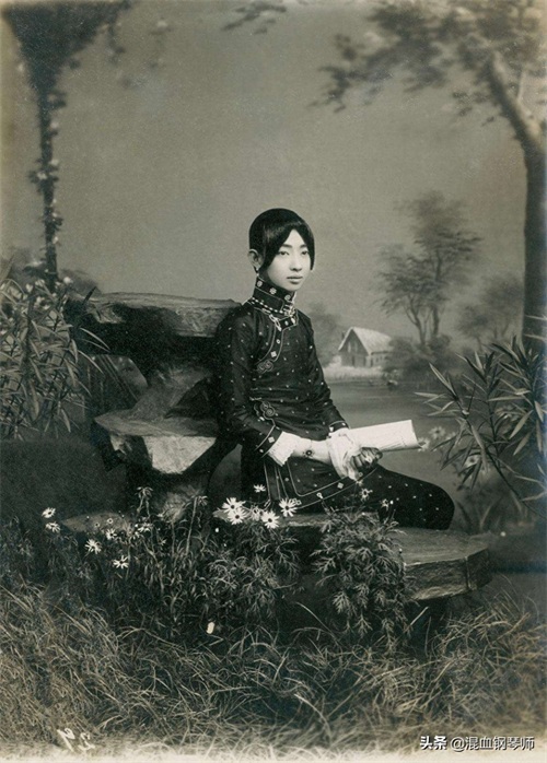 老照片:生前万人追捧,故去后世纪念,京剧大师梅兰芳到底有美?