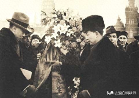 老照片:生前万人追捧,故去后世纪念,京剧大师梅兰芳到底有美?