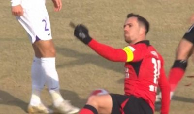 ​竖中指躲不了赛后罚单！中国足协的处罚来了