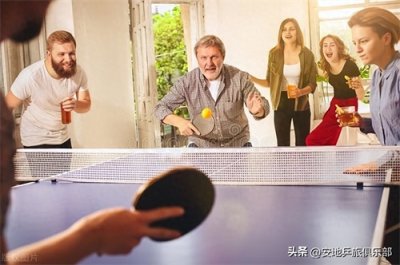 ​老年人打乒乓球好处多多，甚至可以作为一种新型的养老方式！