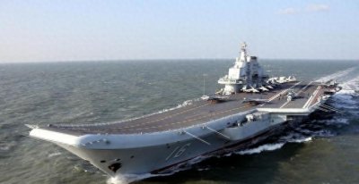 ​航母的甲板有多厚？答案你可能不敢相信：薄得吓人