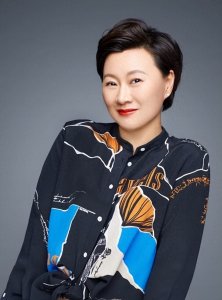 ​赵海燕：舞台之上的叛逆，生活里的传奇教授婚徒弟