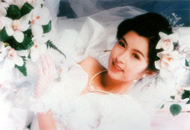 老照片：香江美人郭蔼明