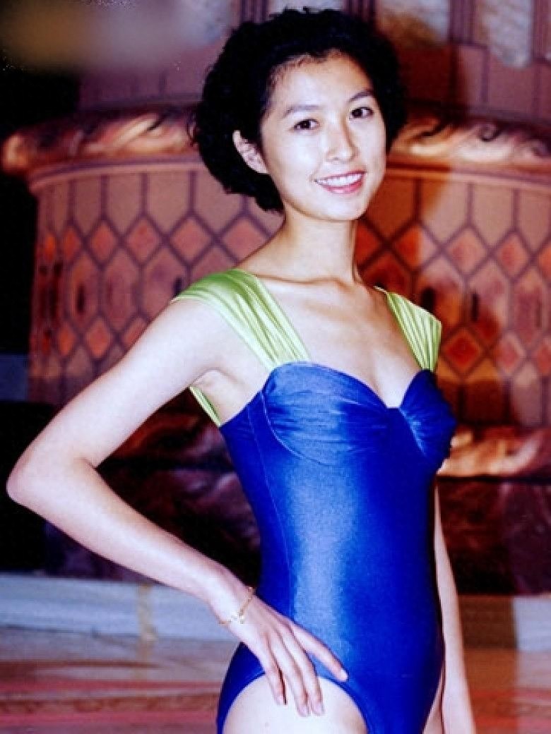 老照片：香江美人郭蔼明