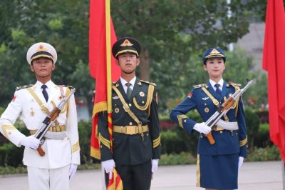 ​99套式海陆空和武警的军衔展示，战友你还记得吗