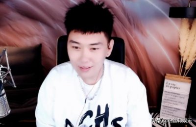 ​谢小宇的女团能挣钱，转租公司去外地发展，不直播阿哲放任不管