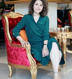 ​前央视著名主持人方静：从未结婚，44岁在异国他乡去世