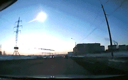 俄罗斯陨石被击碎真相（13年俄罗斯上空陨石爆炸之谜）