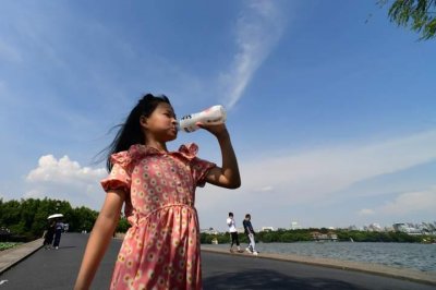 ​七月中旬出现如此极端高温，从未有过！天都这么热了，怎么还不人工增雨？桐庐