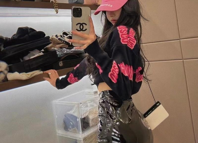 120秒盘点暴雨中民众互助