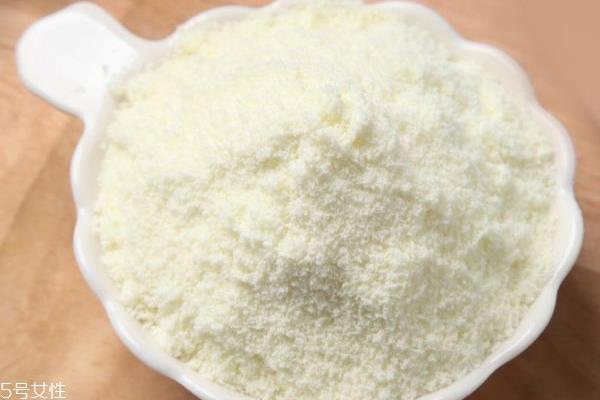 脱脂奶粉适合什么人喝 减肥人士的选择 脱脂奶粉适合什么人喝 减肥人士的选择