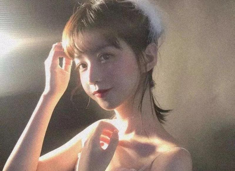 女生不敢看男生的原因是喜欢么？有没有其他可能