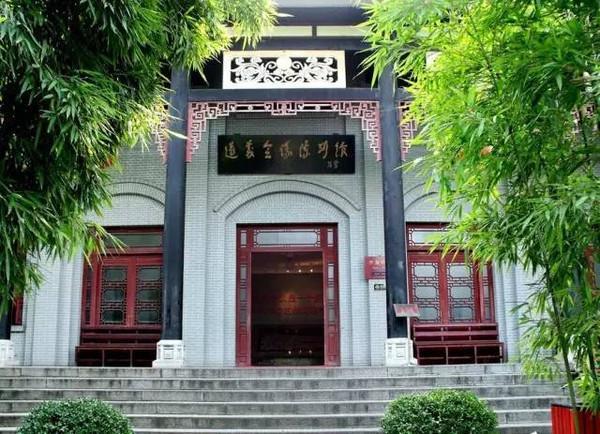 从北京坐火车去贵州吧!只要9站,不到300元,沿途美景惊艳到爆
