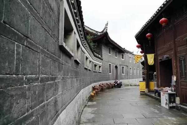 从北京坐火车去贵州吧!只要9站,不到300元,沿途美景惊艳到爆