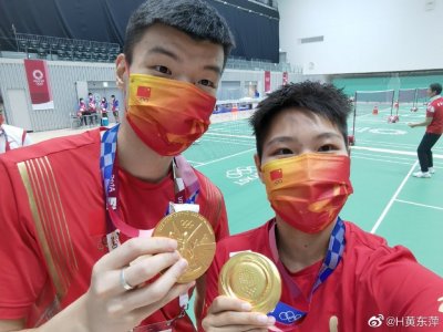​郎才女貌！国羽新科奥运冠军恋情曝光，年仅26岁就事业爱情双丰收