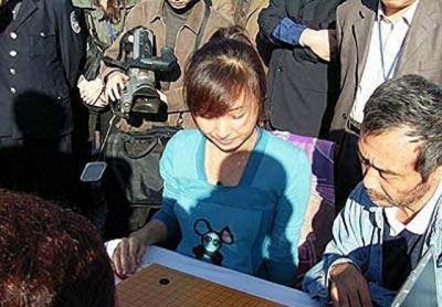 ​围棋女神唐莉，曾经和师傅聂卫平传绯闻，低调成婚嫁给了地产老总